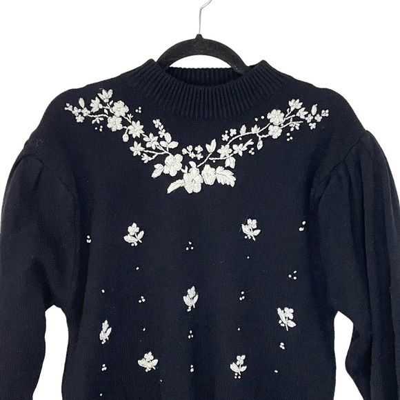 VINTAGE Black & White Floral Embroidered Crew Neck Grandma Core Sweater SZ L - Picture 5 of 11